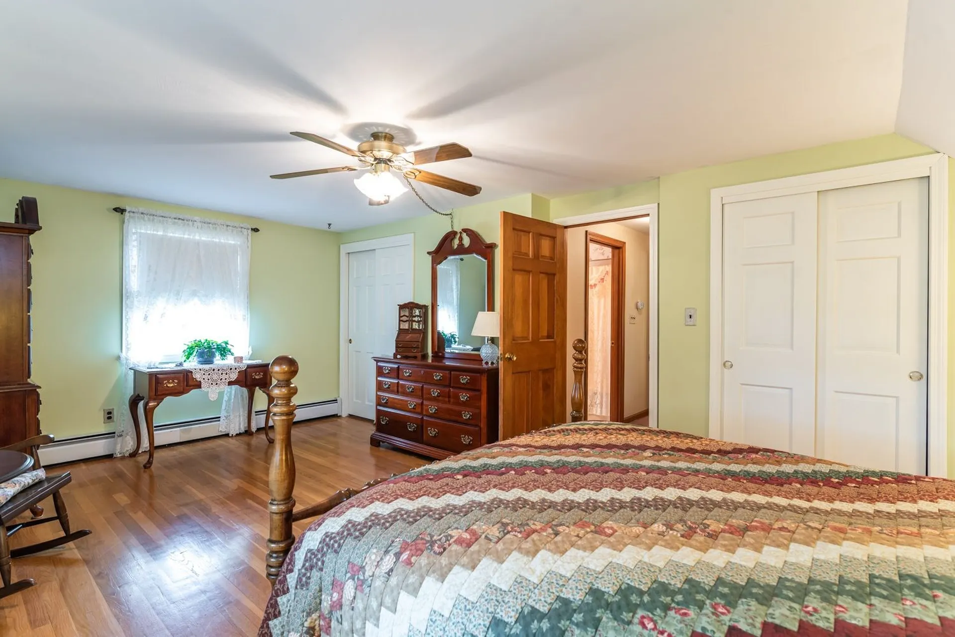 8 Hopkins Drive Hudson NH 03051