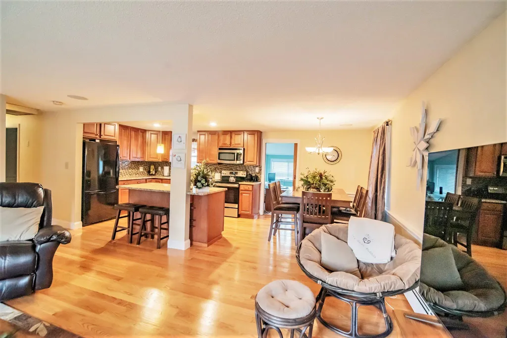 6 Bluebird Lane Atkinson NH 03811