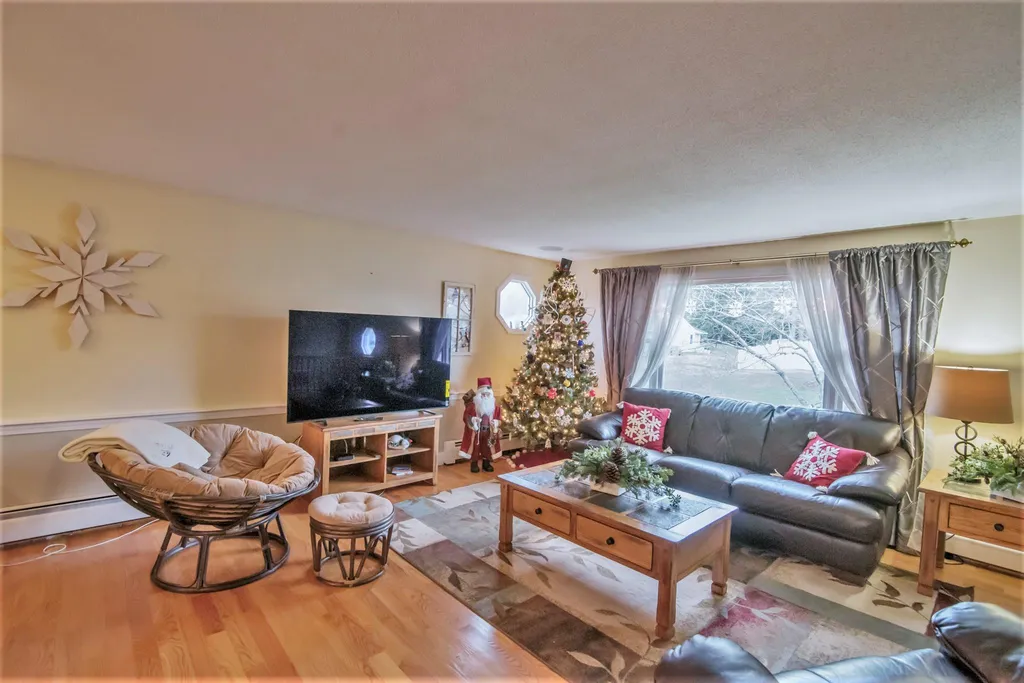 6 Bluebird Lane Atkinson NH 03811