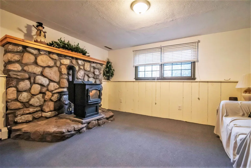 6 Bluebird Lane Atkinson NH 03811