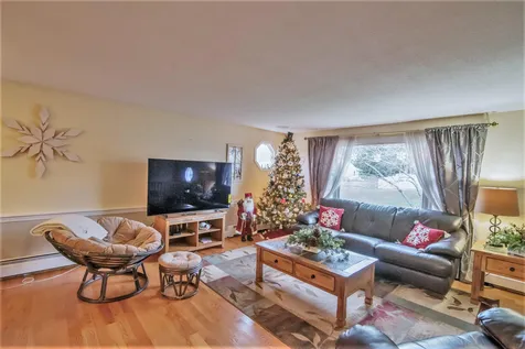 6 Bluebird Lane Atkinson NH 03811