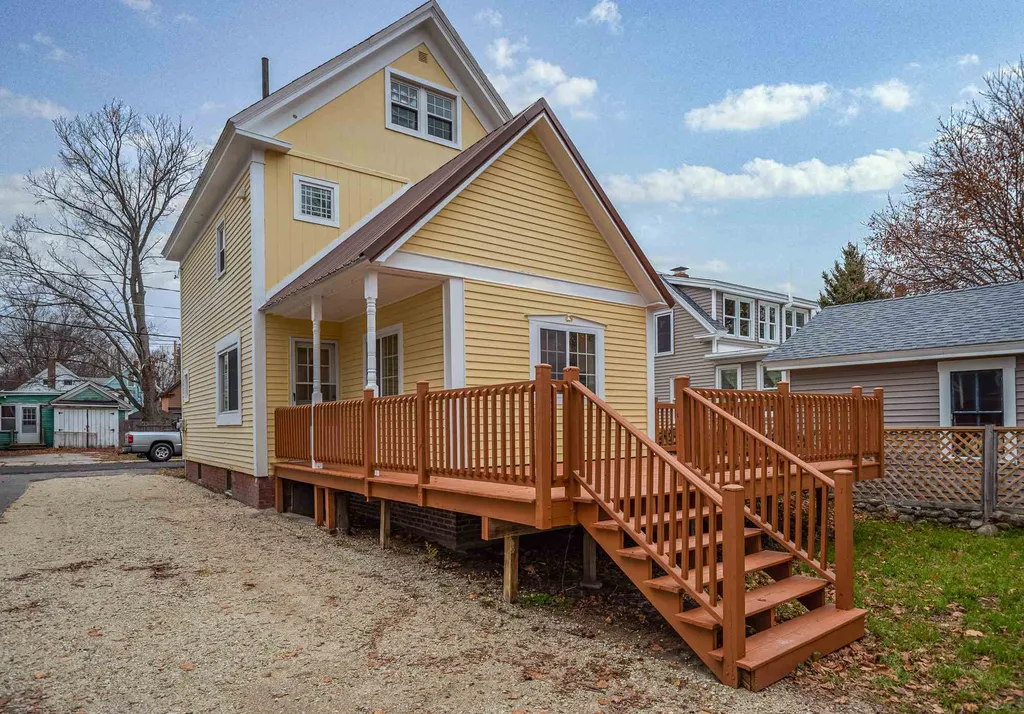 7 Friendship Street Rochester NH 03867