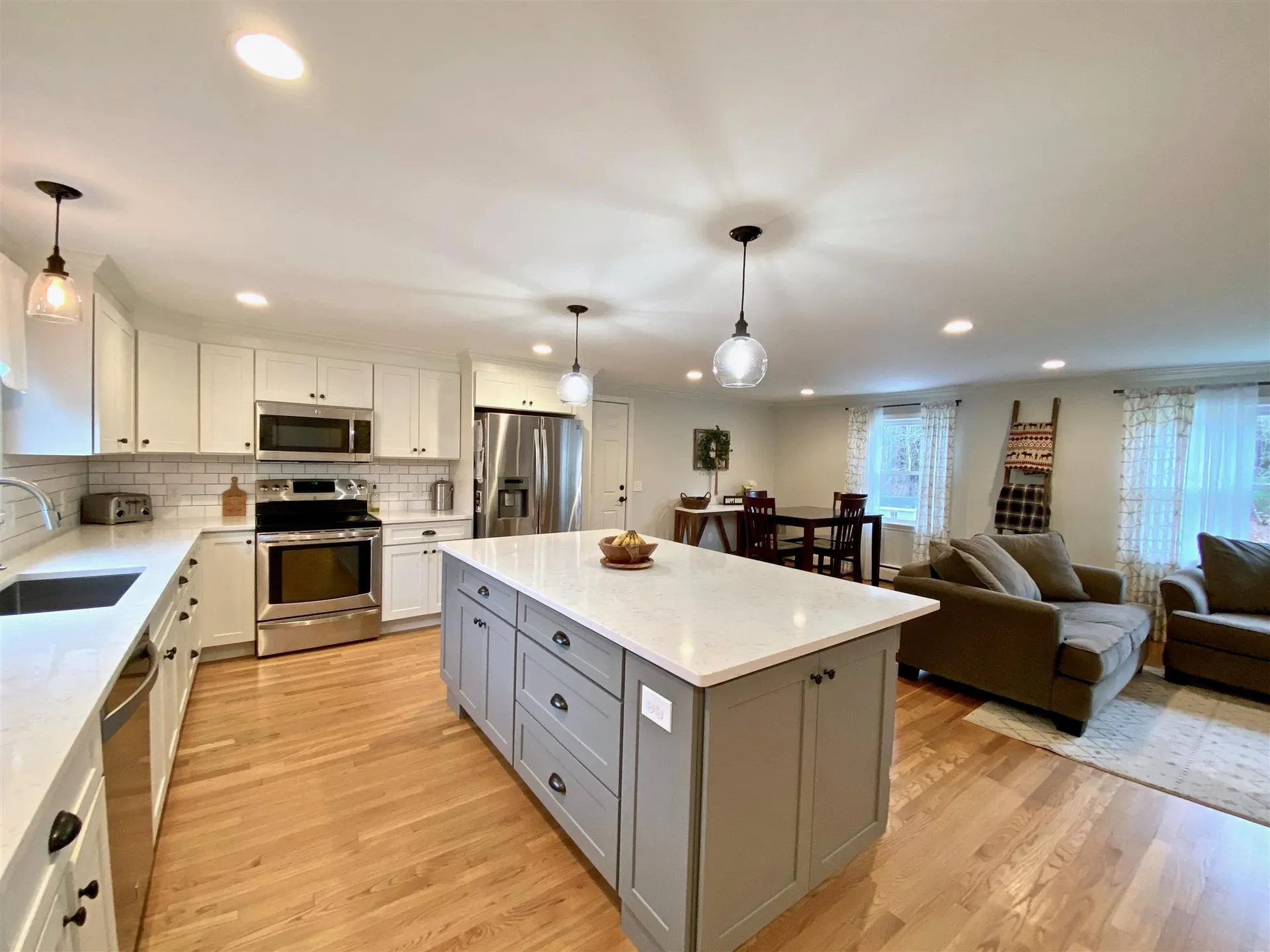 12 Hobbs Road North Hampton NH 03862