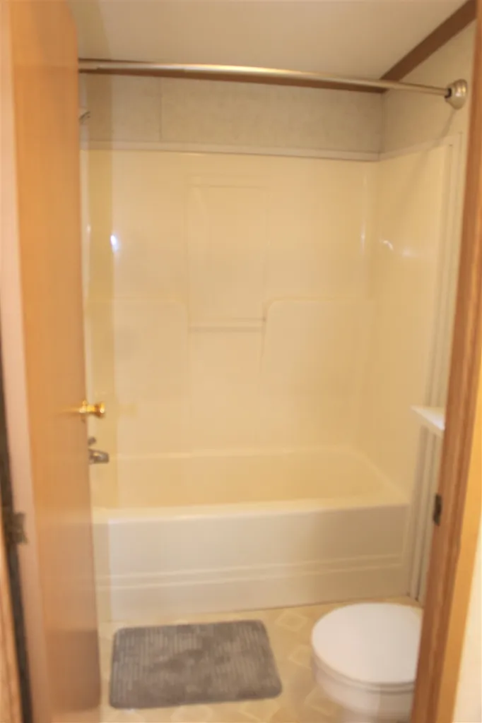 23 Pillsbury Street Enfield NH 03748