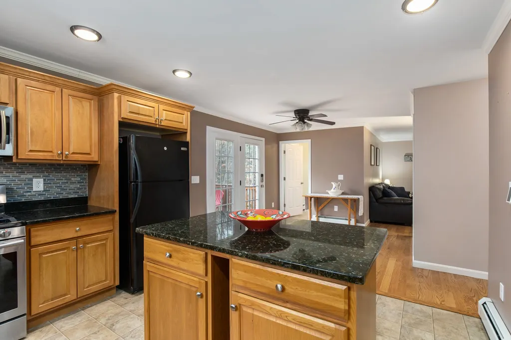 16 Trillium Lane Northwood NH 03261