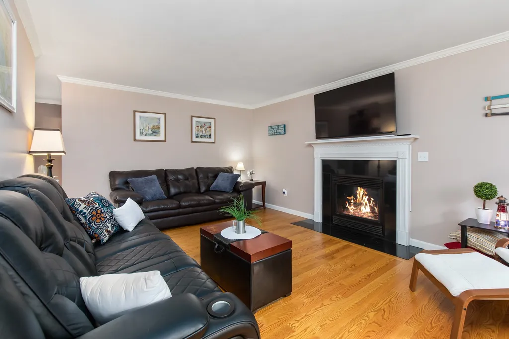 16 Trillium Lane Northwood NH 03261