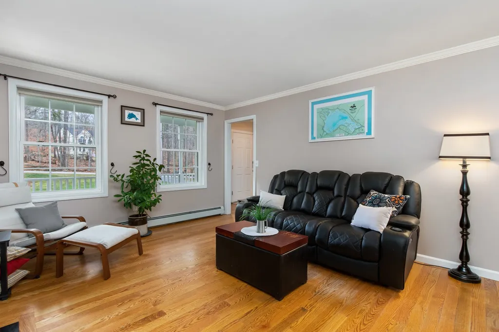16 Trillium Lane Northwood NH 03261