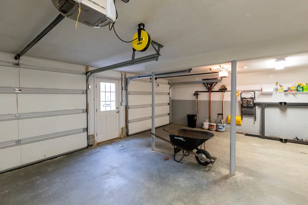 16 Trillium Lane Northwood NH 03261