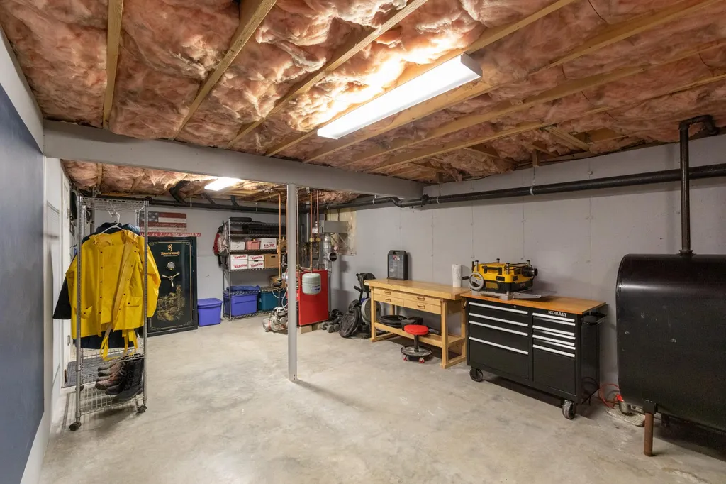 16 Trillium Lane Northwood NH 03261