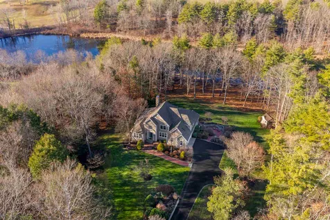 20 Doe Drive Eliot ME 03903-2050