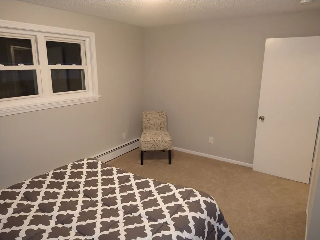 32 Riverlawn Avenue Rochester NH 03868