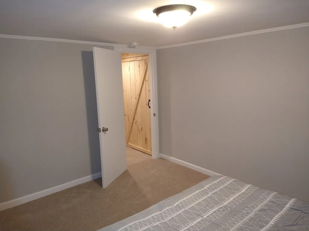 32 Riverlawn Avenue Rochester NH 03868