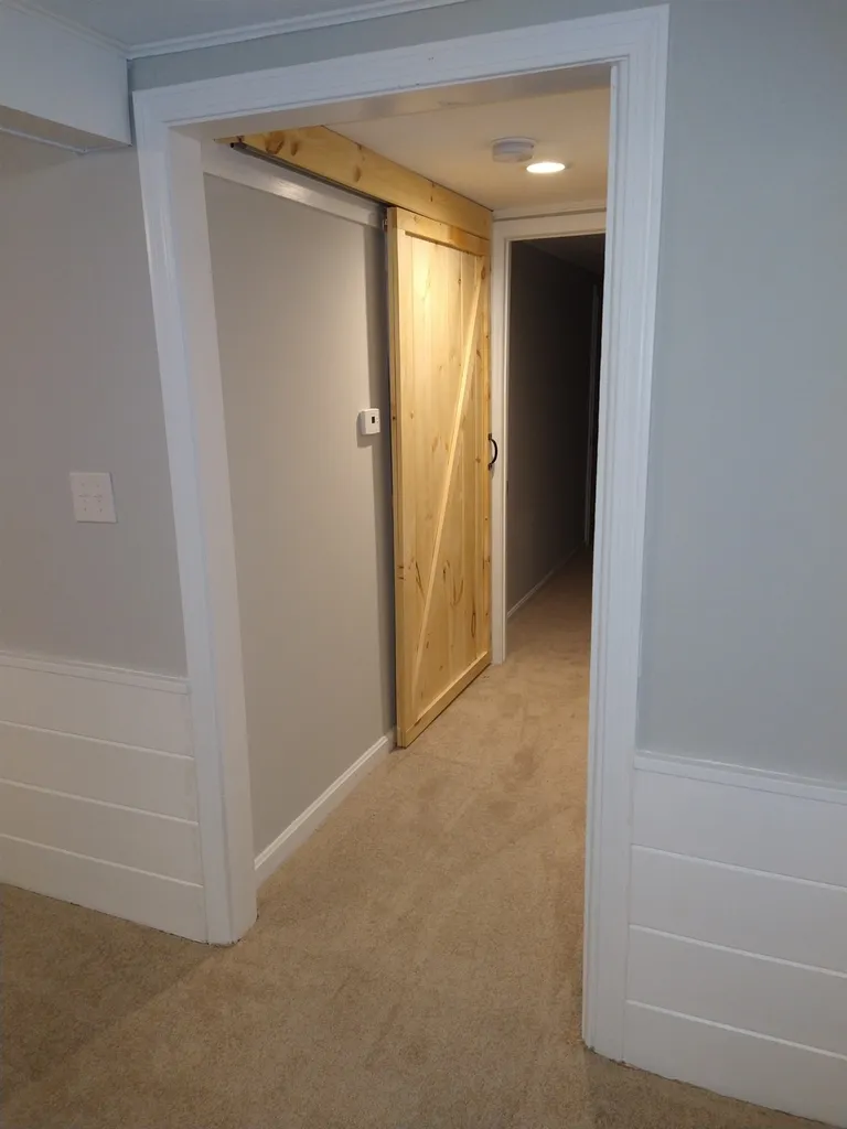 32 Riverlawn Avenue Rochester NH 03868