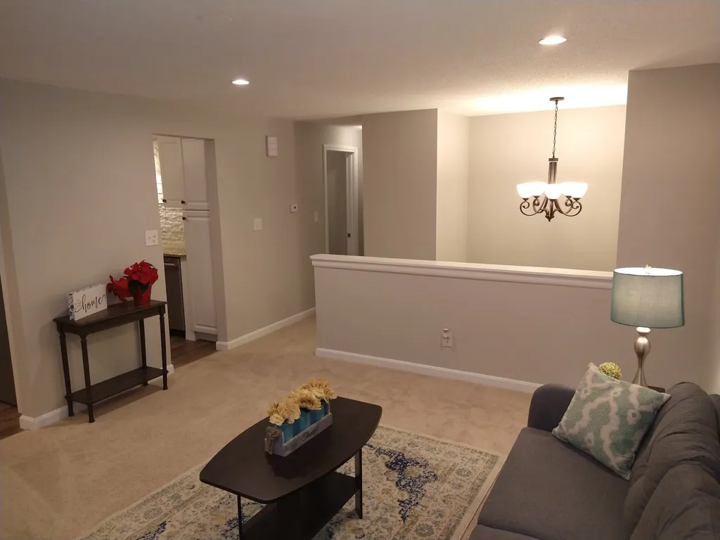 32 Riverlawn Avenue Rochester NH 03868