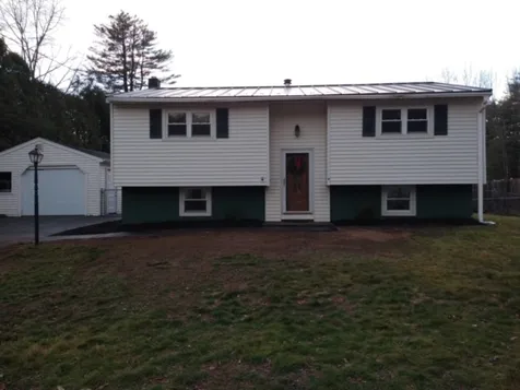 32 Riverlawn Avenue Rochester NH 03868