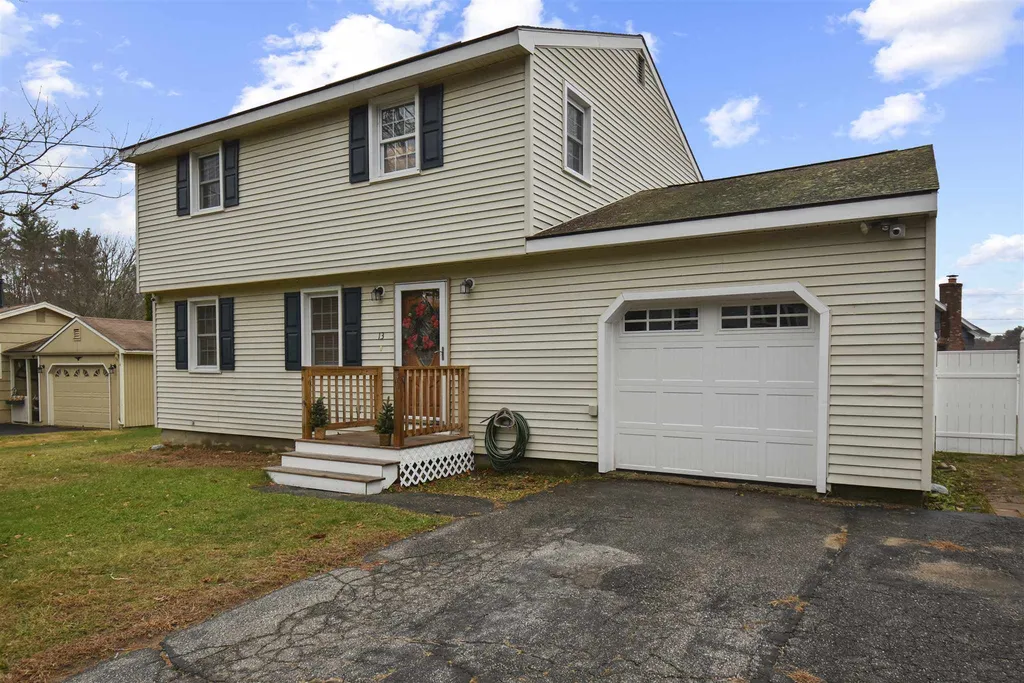 13 Cheshire Street Nashua NH 03063