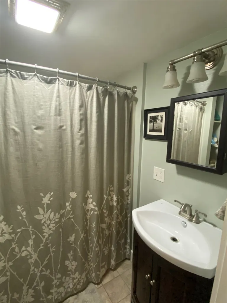 26 Stevens Court Rollinsford NH 03869