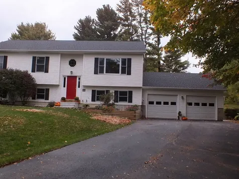 524 Lamplite Lane Williston VT 05495