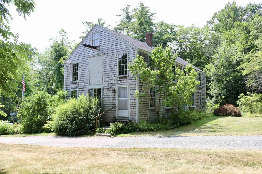 27 Kensington Road Hampton Falls NH 03844