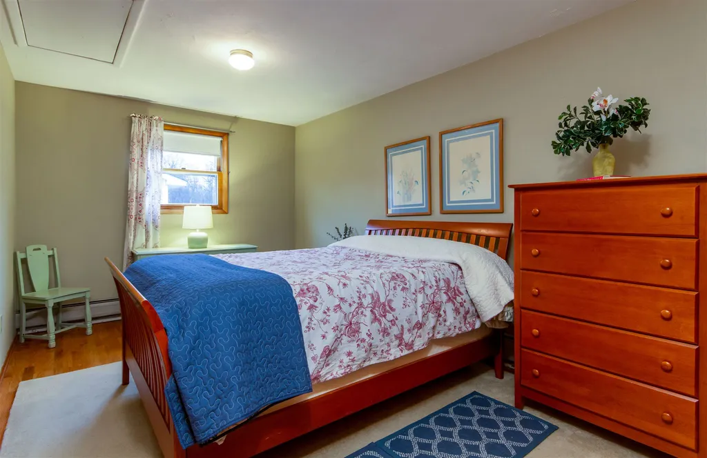123 Sunset Drive Burlington VT 05408