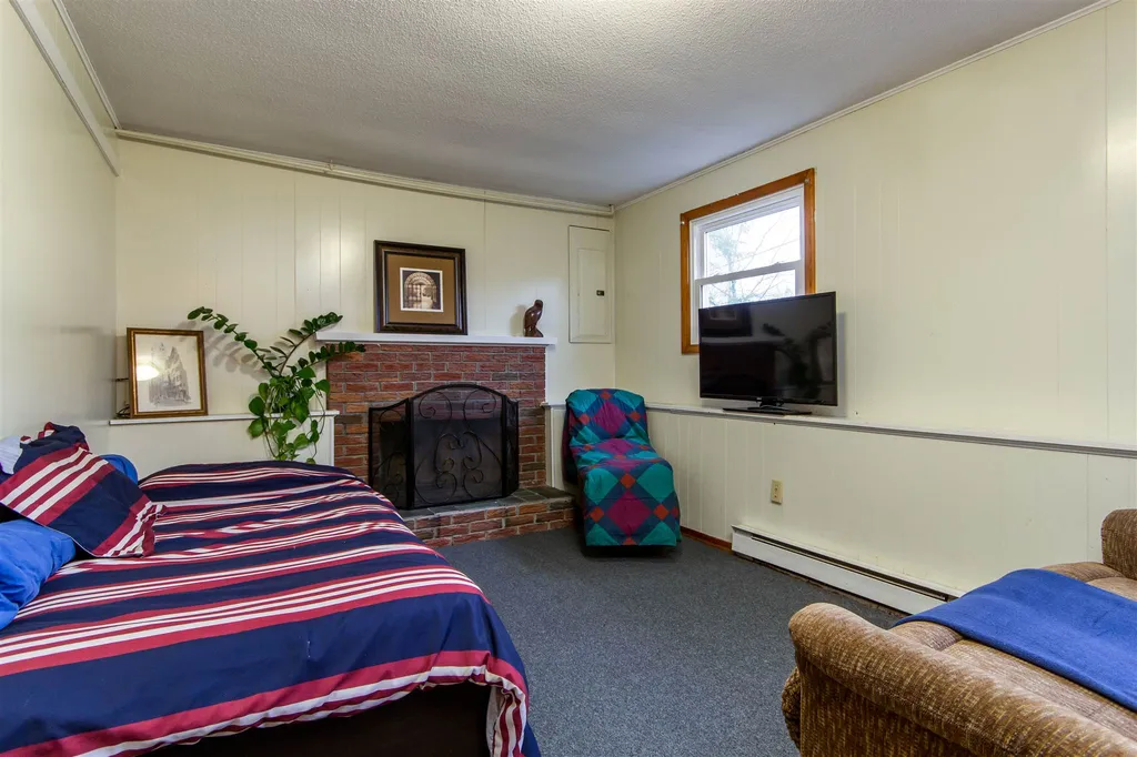 123 Sunset Drive Burlington VT 05408