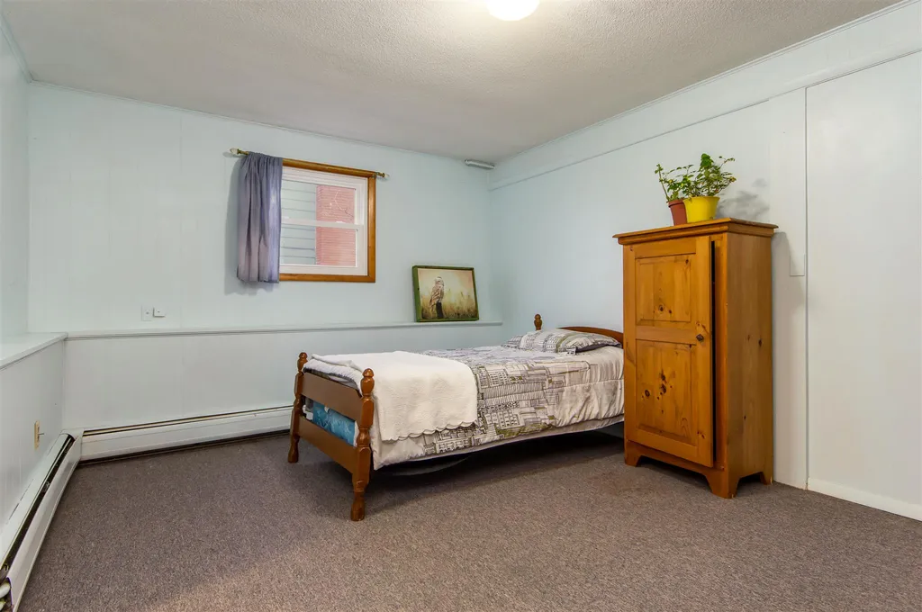 123 Sunset Drive Burlington VT 05408