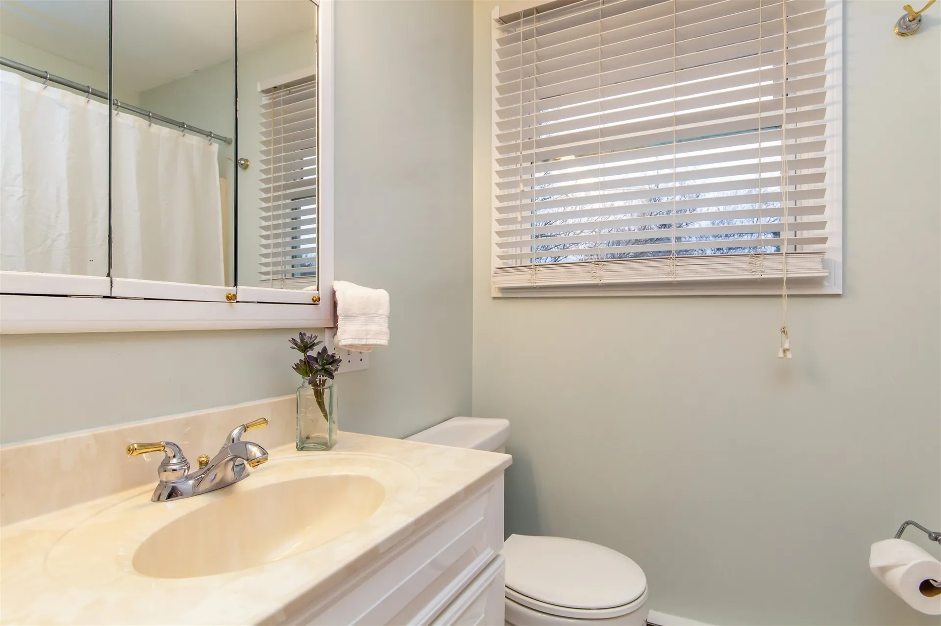 123 Sunset Drive Burlington VT 05408