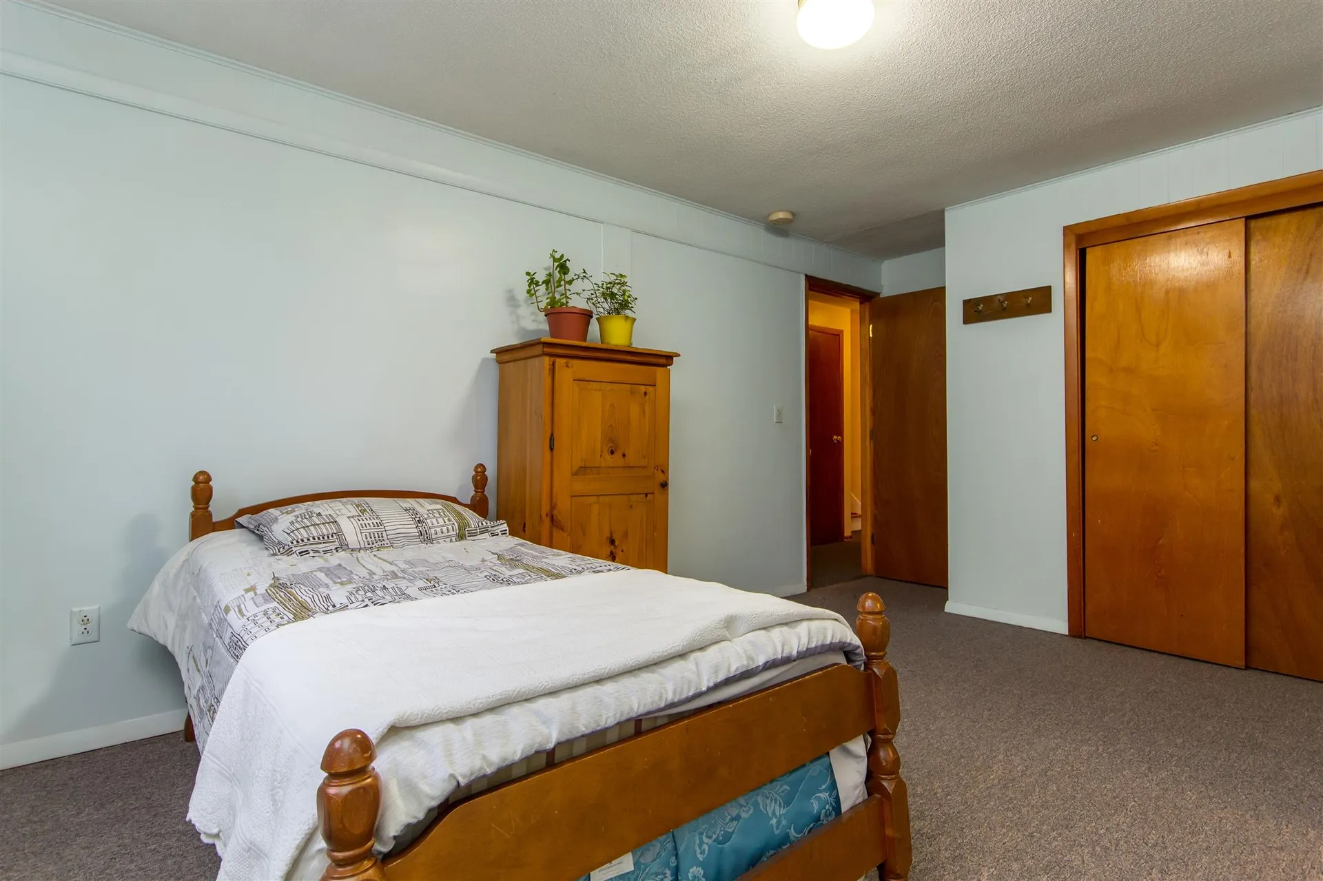 123 Sunset Drive Burlington VT 05408