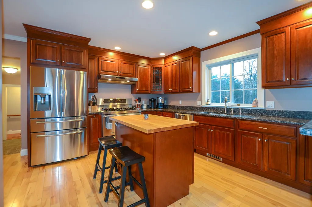 145 Beauty Hill Road Barrington NH 03825