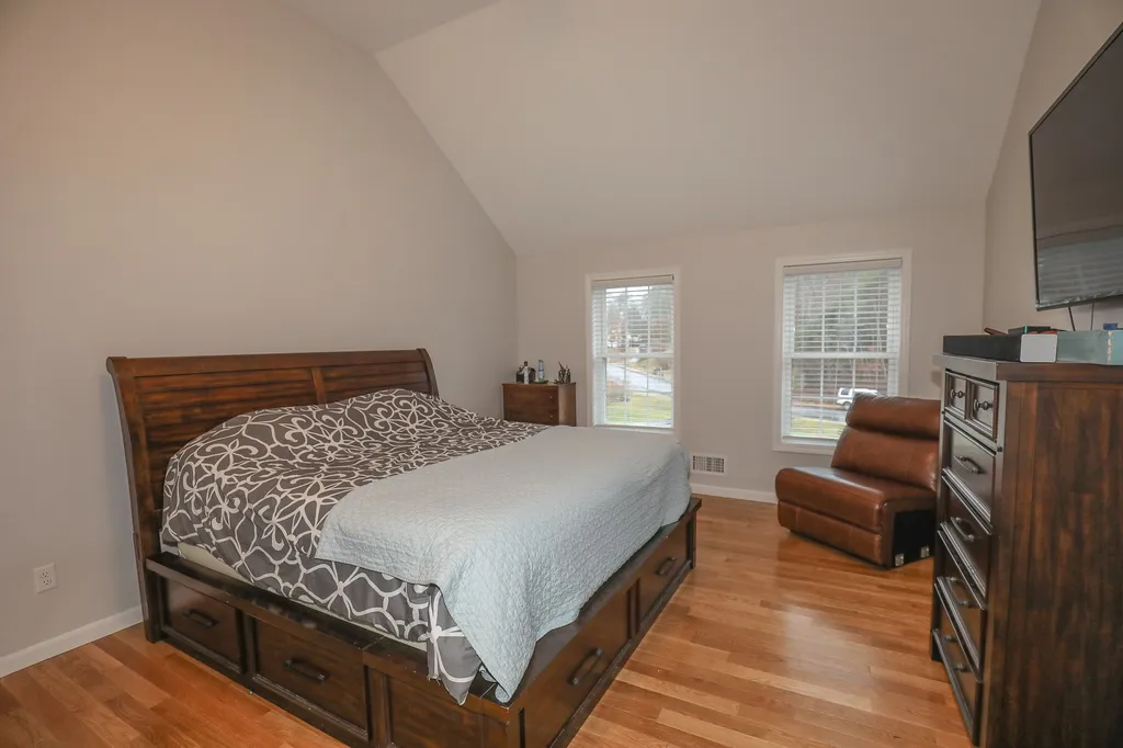 11 Alexis Lane Sandown NH 03873