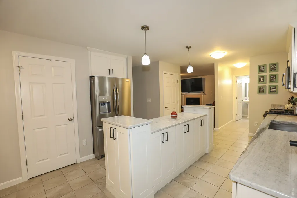 11 Alexis Lane Sandown NH 03873