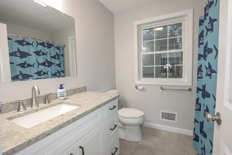 11 Alexis Lane Sandown NH 03873