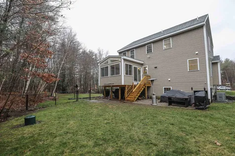 11 Alexis Lane Sandown NH 03873