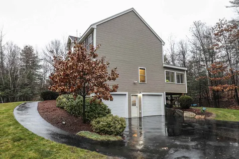 11 Alexis Lane Sandown NH 03873