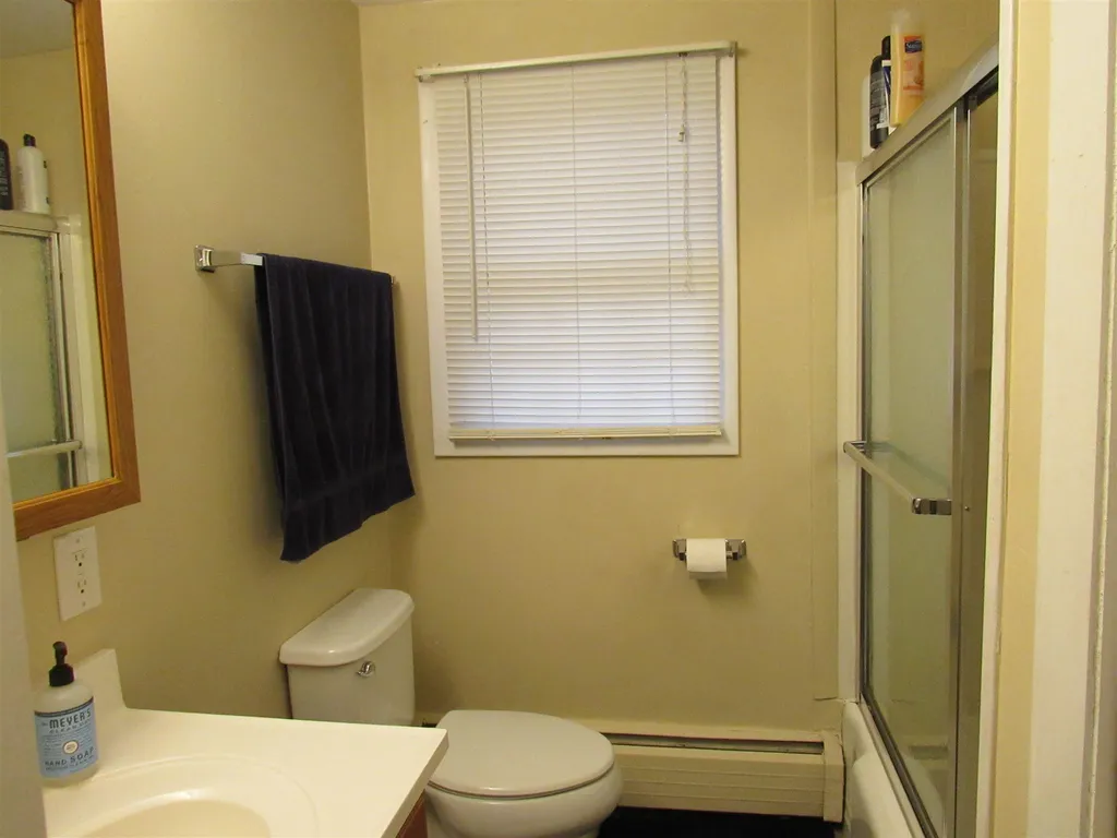 9 Hardy Avenue Claremont NH 03743