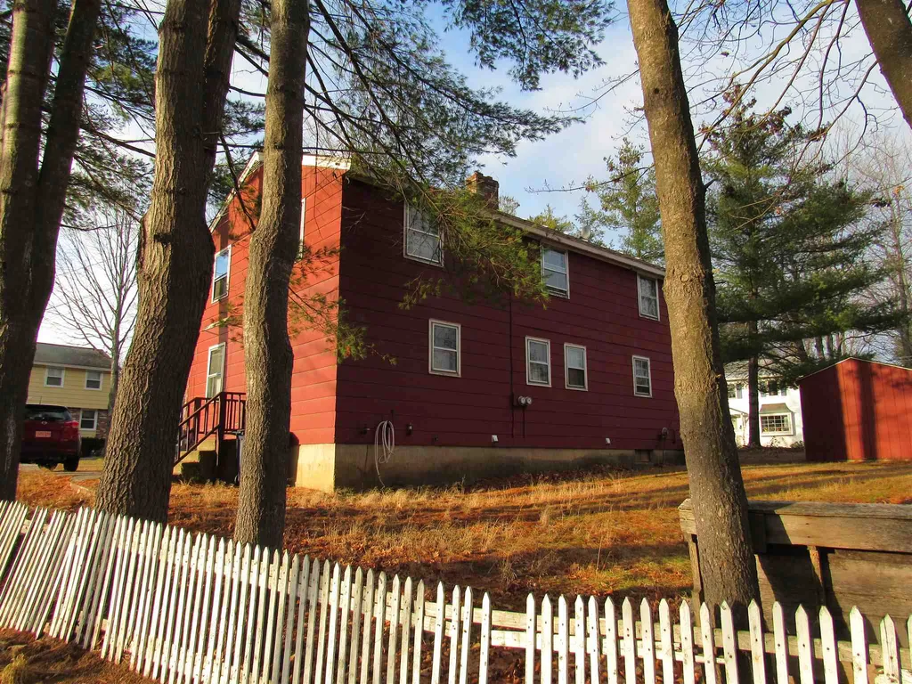 9 Hardy Avenue Claremont NH 03743