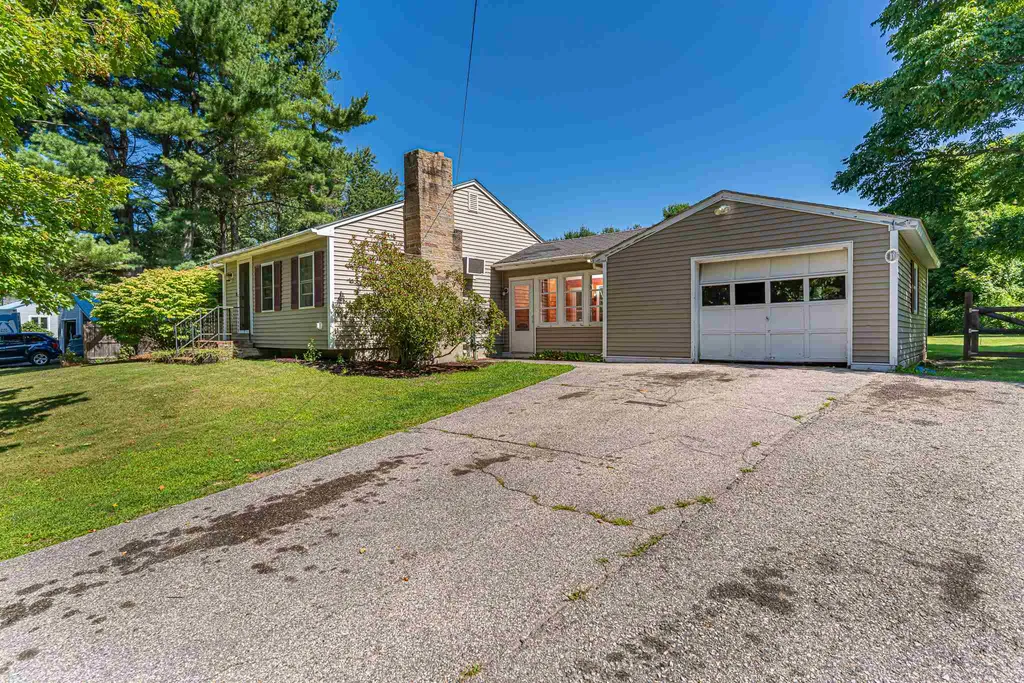 10 Anagance Lane Wolfeboro NH 03894