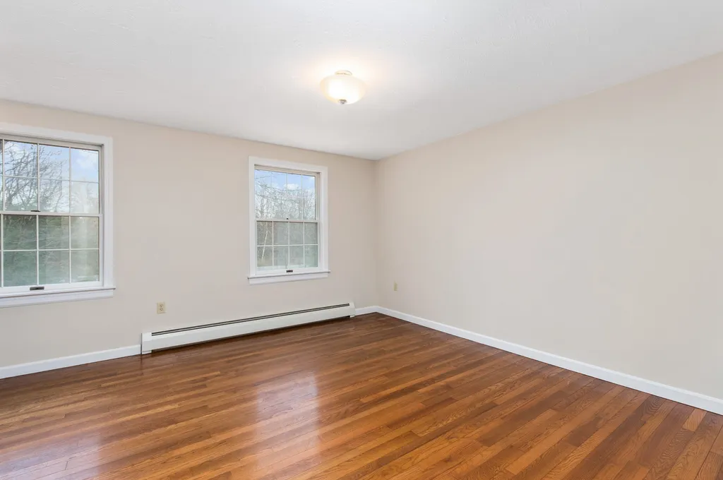 93 Birch Road Chester NH 03036