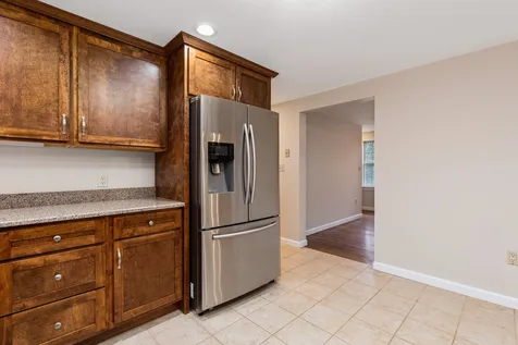 93 Birch Road Chester NH 03036