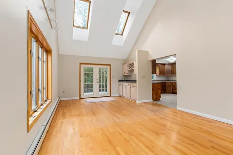 93 Birch Road Chester NH 03036