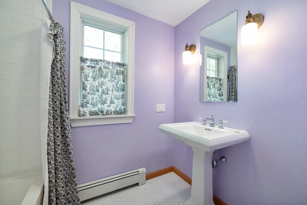 32 Quarterdeck Lane New Castle NH 03854