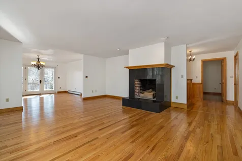 32 Quarterdeck Lane New Castle NH 03854