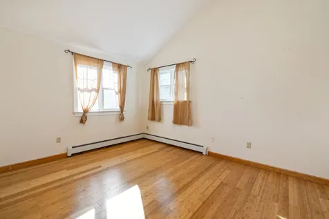 32 Quarterdeck Lane New Castle NH 03854