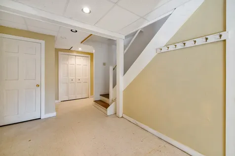 32 Quarterdeck Lane New Castle NH 03854