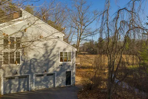 32 Quarterdeck Lane New Castle NH 03854