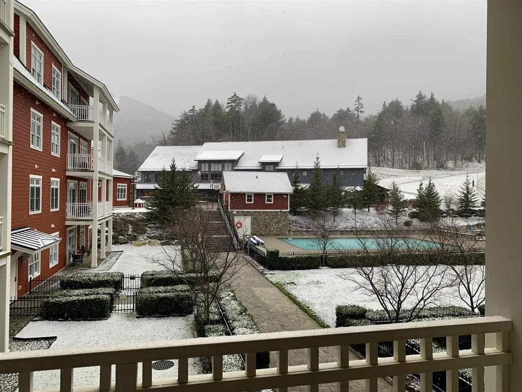 102 Forest 209 / Iii Drive Warren VT 05674
