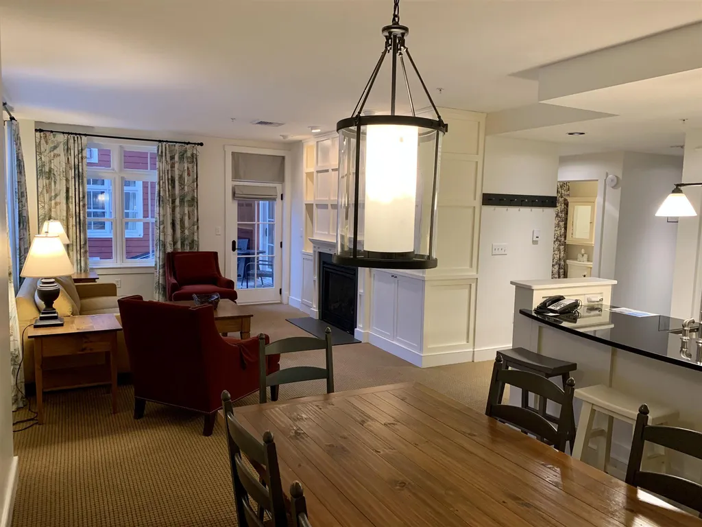 102 Forest 209 / Iii Drive Warren VT 05674