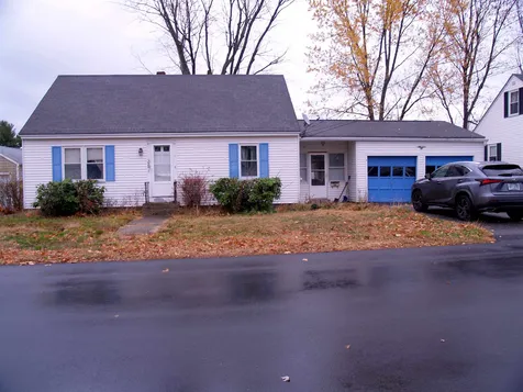 96 Linwood Street Nashua NH 03060
