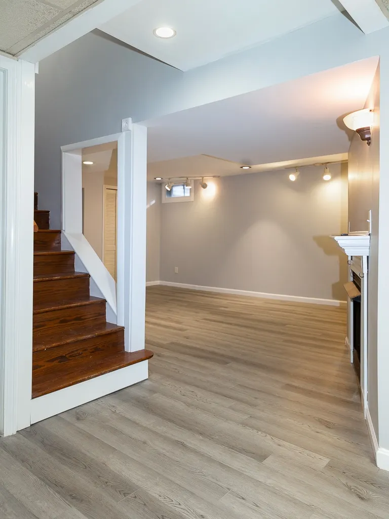 5 Lee Hill Road Lee NH 03861
