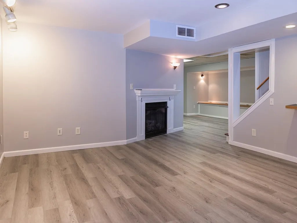 5 Lee Hill Road Lee NH 03861